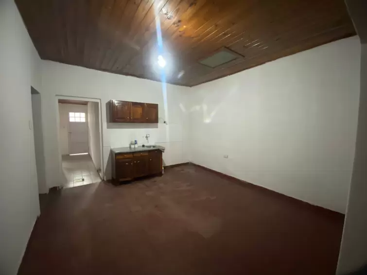 ALQUILER COMODA CASA 2 DORMITORIOS